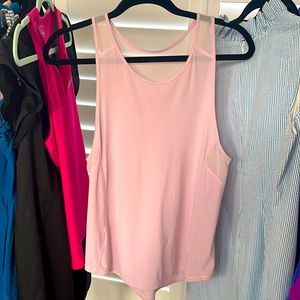 Lululemon size 6 pink top